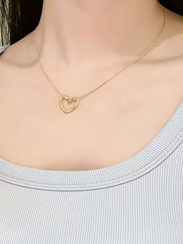 Heart Pendant with Chain / Gold Plated