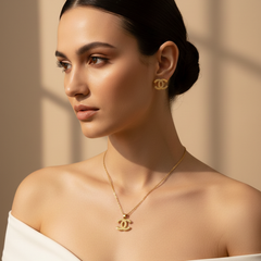 Amaura Radiant Emblem Neckset “Shimmer Icon Glow”