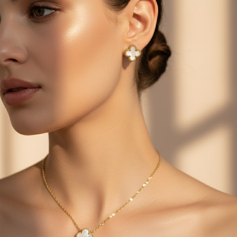 White Clover Pendant Set with Stud Earrings