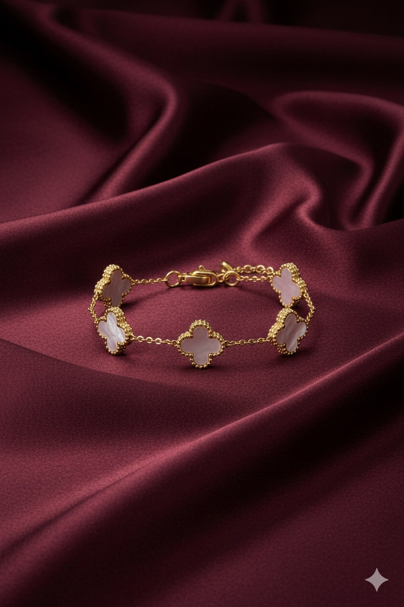 Classic Gold Bow Bracelet
