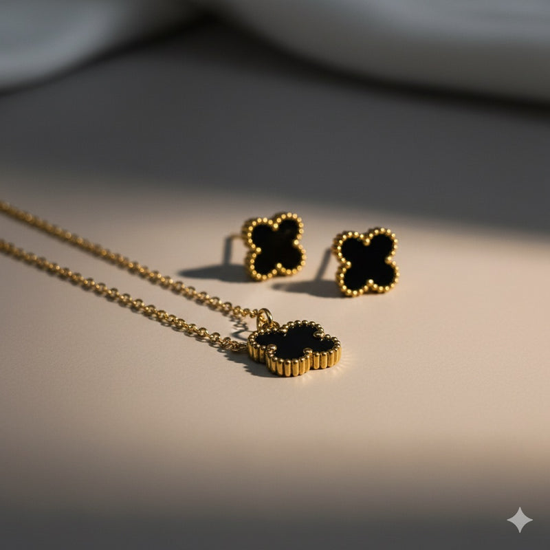 Clover Necklace