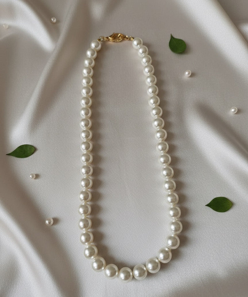 Amaura Pearl Essence Necklace