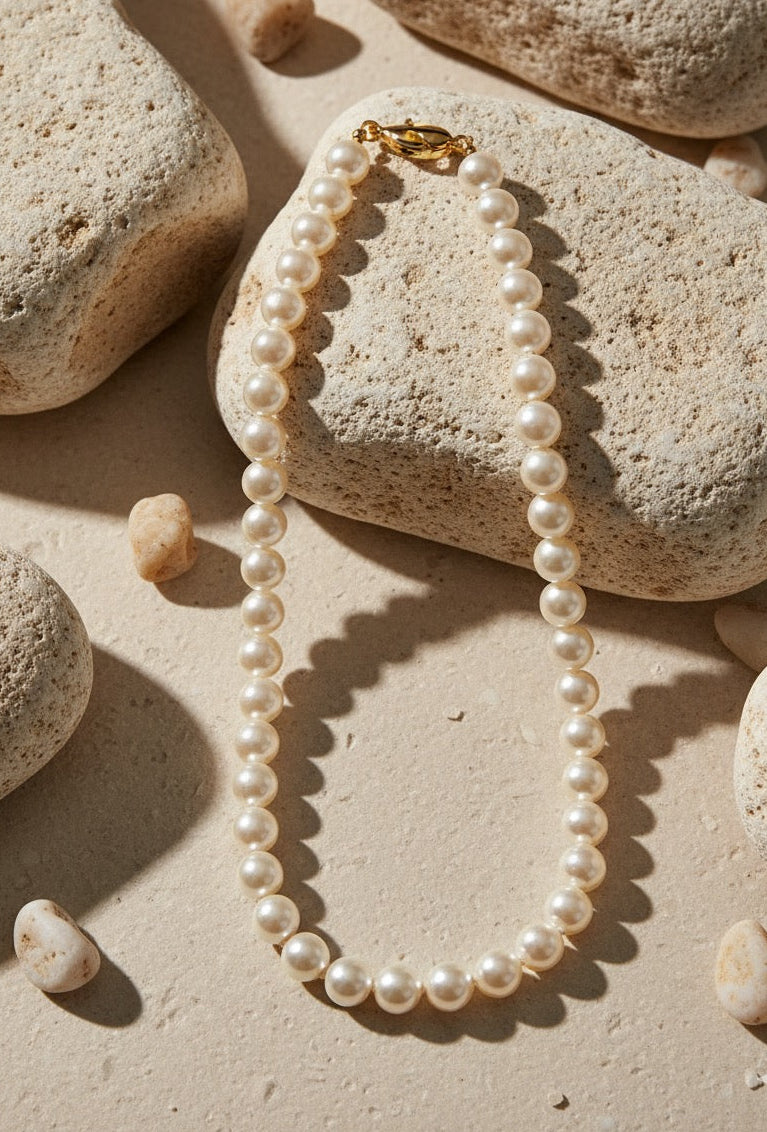 Amaura Pearl Essence Necklace Image
