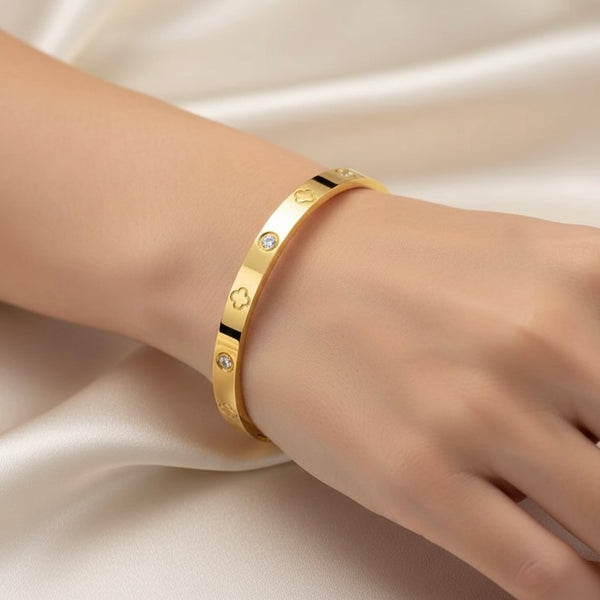 Textured Designer Kada