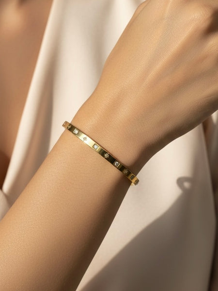 Amaura Solar Gleam Gold Kada On Hand