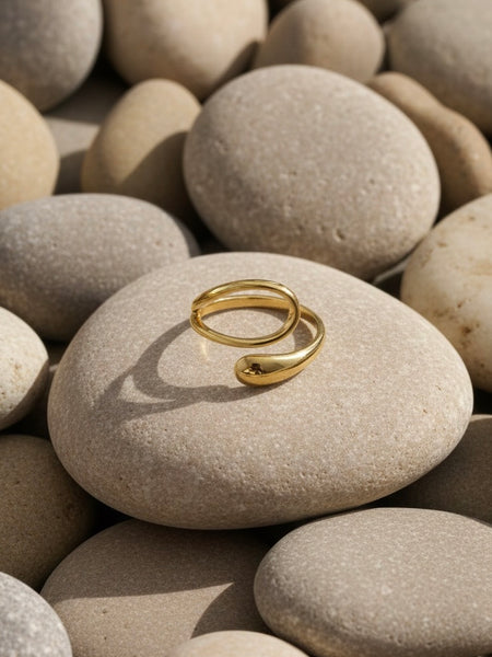 Organic Curve Adjustable Gold Ring