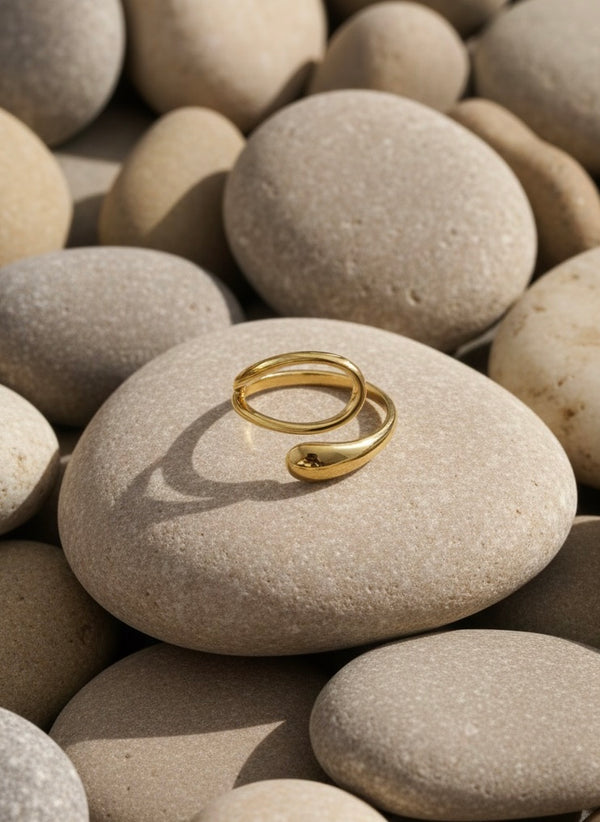 Organic Curve Adjustable Gold Ring