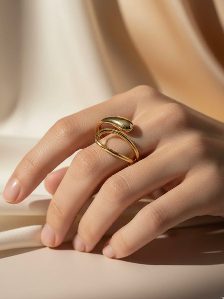 Organic Curve Adjustable Gold Ring