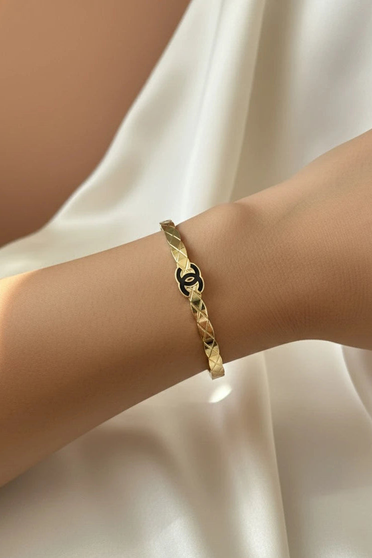 Minimalist gold finish kada
