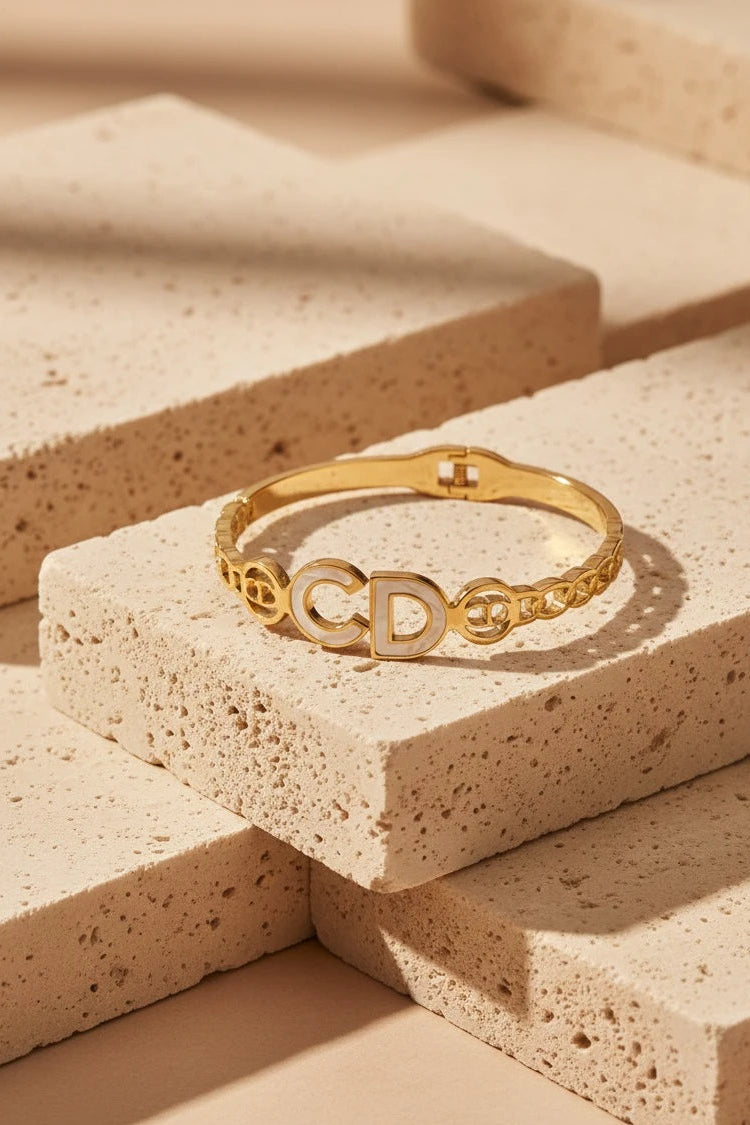 Women’s stylish stainless steel kada bracelet
