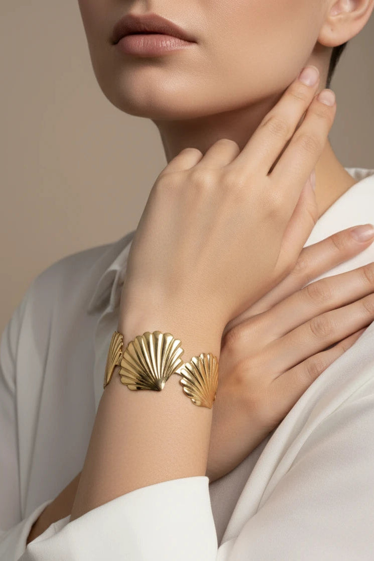 Stainless steel shell cuff bracelet
