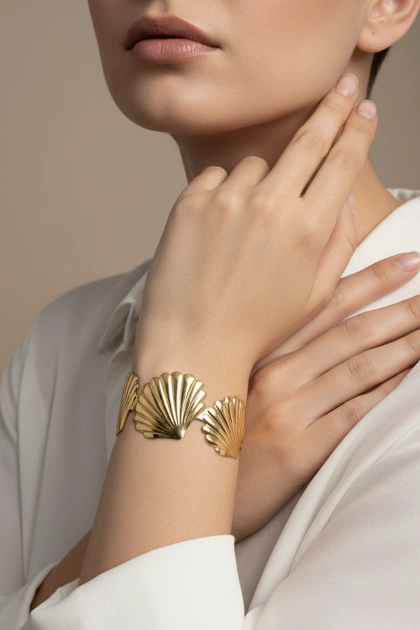 Stainless steel shell cuff bracelet
