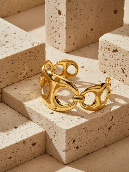 Luxury golden cuff bracelet for women
