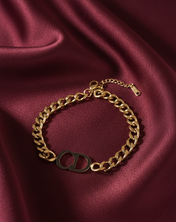 Amaura Regal Link Gold Bracelet 
