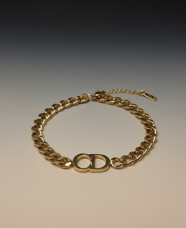 Amaura Regal Link Gold Bracelet Picture