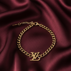Luxe Monogram Chain Bracelet “Golden Icon Statement”