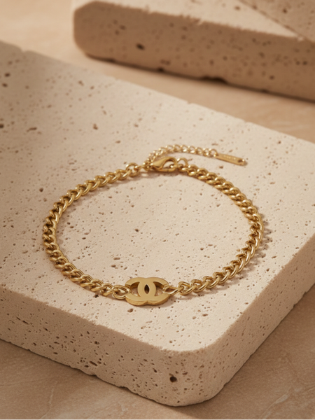 Amaura Golden Emblem Chain Bracelet Picture