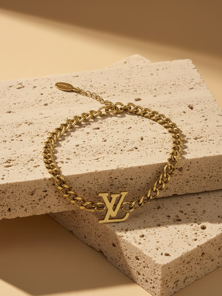 Luxe Monogram Chain Bracelet “Golden Icon Statement”