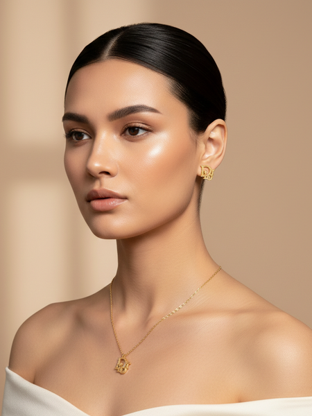 Amaura Initial Glow Gold Set With Model