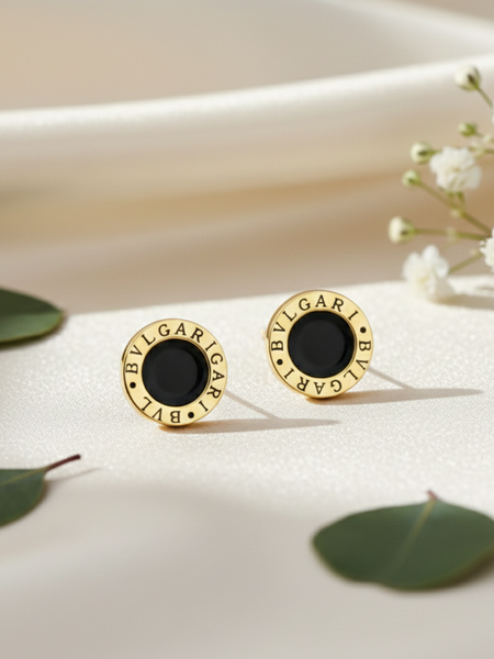 Black&Gold Stud Image