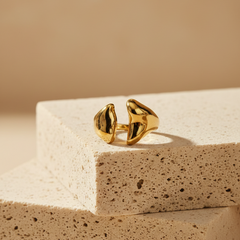 Liquid Gold Ring Image