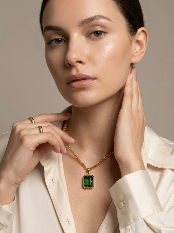 Emerald Green Stone Pendant Necklace