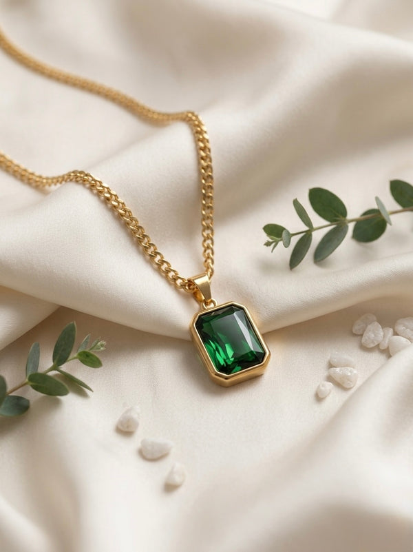 Emerald Green Stone Pendant Necklace