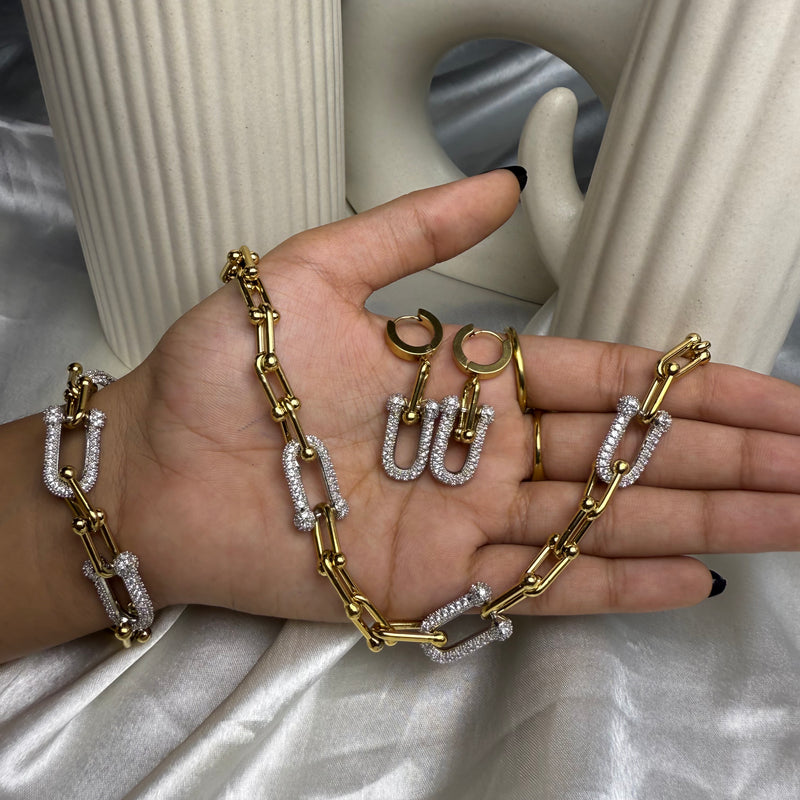 Amaura Dual-Tone Majesty Necklace Set “Golden Silver Luxe 18