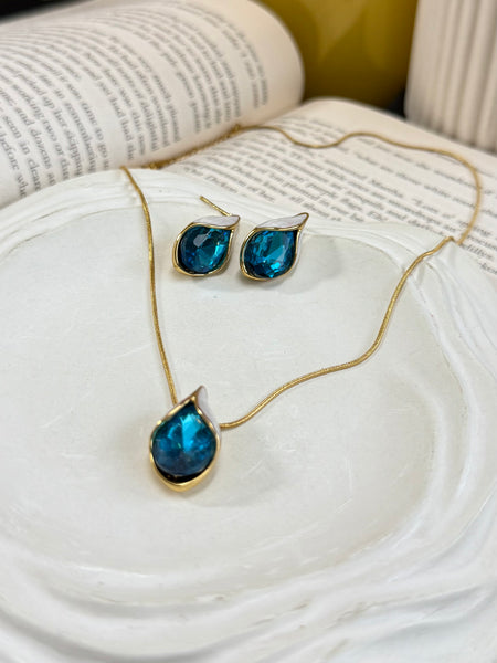 Amaura Blue Oasis Necklace Set “Azure Accent Gold Set”