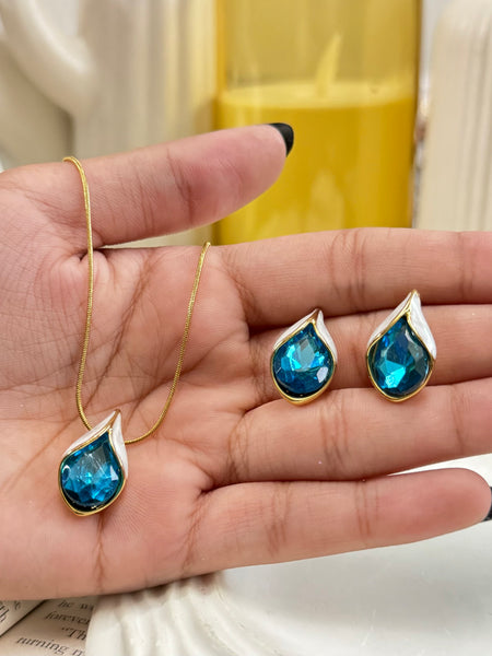 Amaura Blue Oasis Necklace Set “Azure Accent Gold Set”