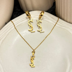 Amaura Golden Whisper Necklace Set “Soft Gold Elegance”