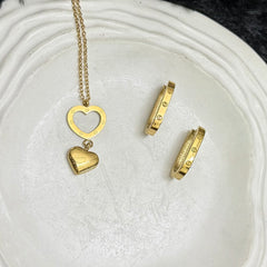 Amaura Sunshine Bold Necklace Set “Golden Bold Statement”