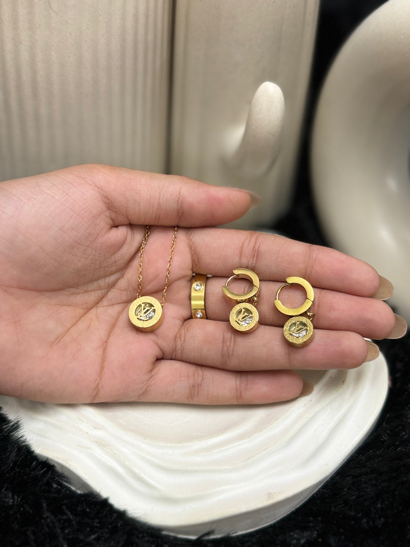 Amaura Lustrous Light Gold Set “Golden Radiance Necklace”