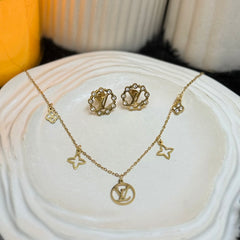 Charm chains