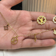 Charm chains