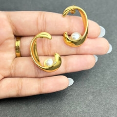 demi-fine studs earrings