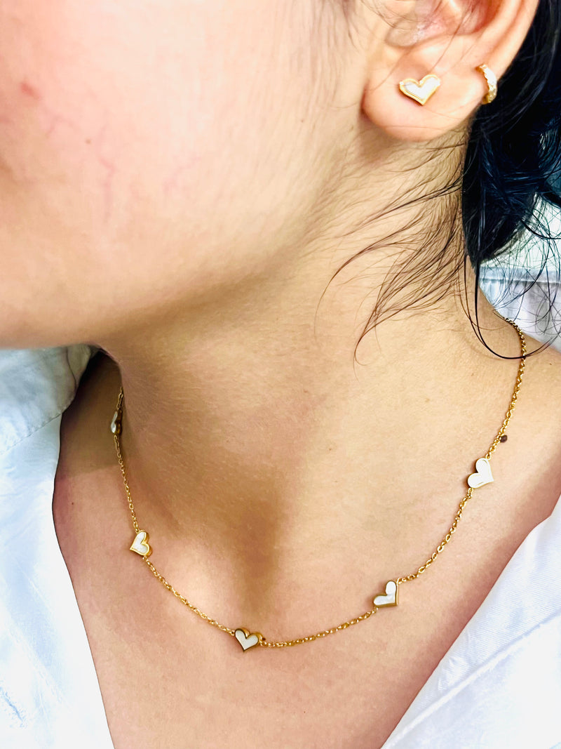 Amaura Pearlescent Gold Luxe Set “Pearl-Infused Gold Beauty”