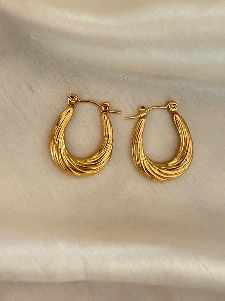 Set of hoops