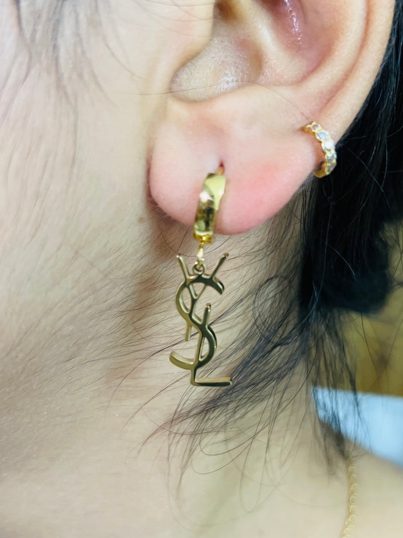 Amaura Golden Whisper Necklace Set “Soft Gold Elegance”