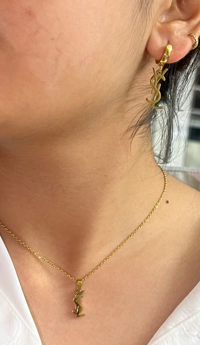 Amaura Golden Whisper Necklace Set “Soft Gold Elegance”