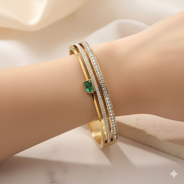 Elegant Gold Kada