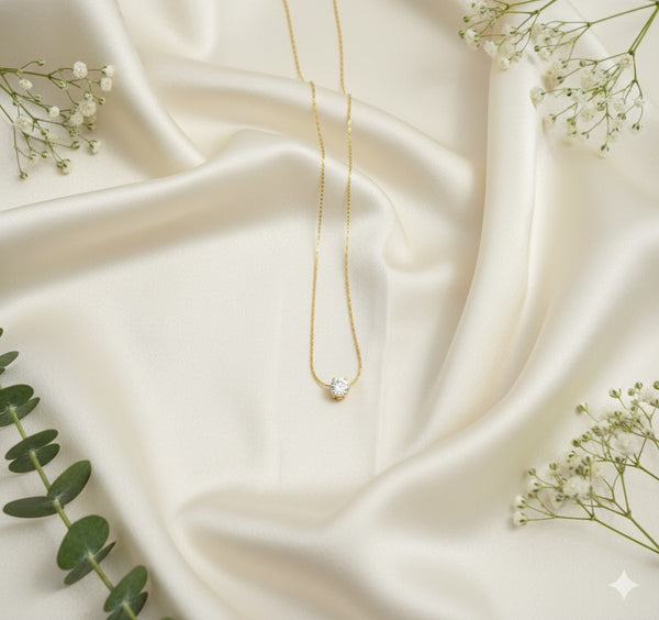 Sleek Pendant Chain
