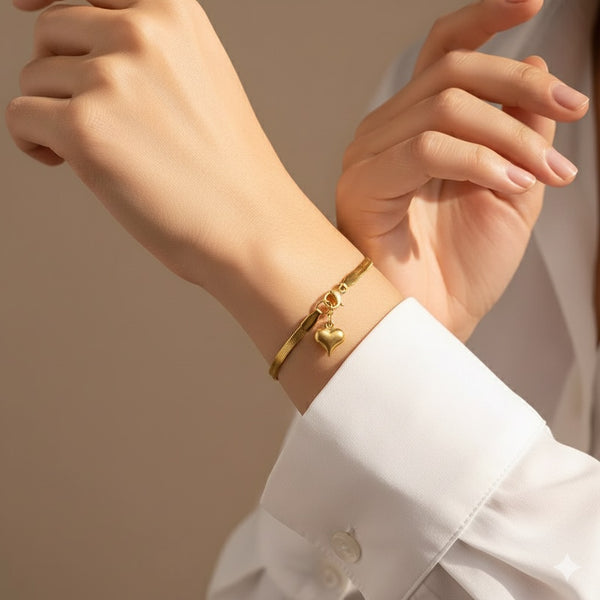Minimal Gold Heart Charm Bracelet for Women