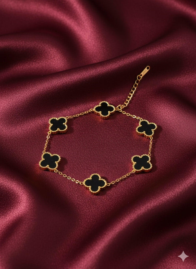 Classic Gold Bow Bracelet