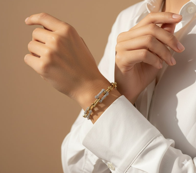 Amaura Dual-Tone Majesty Necklace Set “Golden Silver Luxe 18