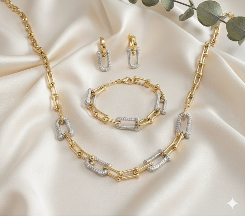 Amaura Dual-Tone Majesty Necklace Set “Golden Silver Luxe 18