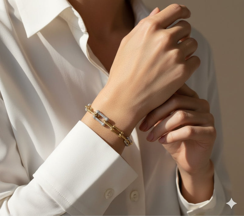 Amaura Dual-Tone Majesty Necklace Set “Golden Silver Luxe 18