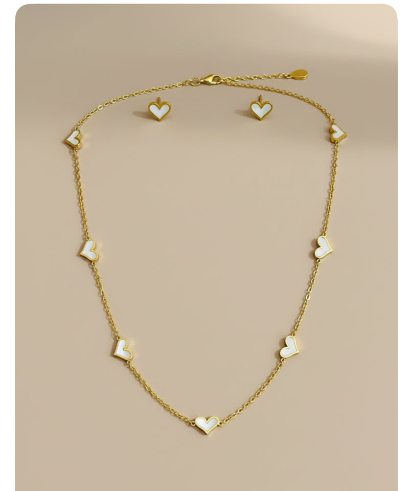 Amaura Pearlescent Gold Luxe Set “Pearl-Infused Gold Beauty”