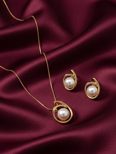 Amaura Pearlescent Gold Luxe Set “Pearl-Infused Gold Beauty”