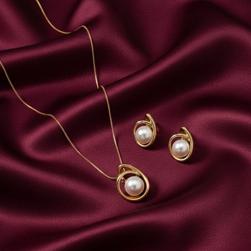 Amaura Pearlescent Gold Luxe Set “Pearl-Infused Gold Beauty”